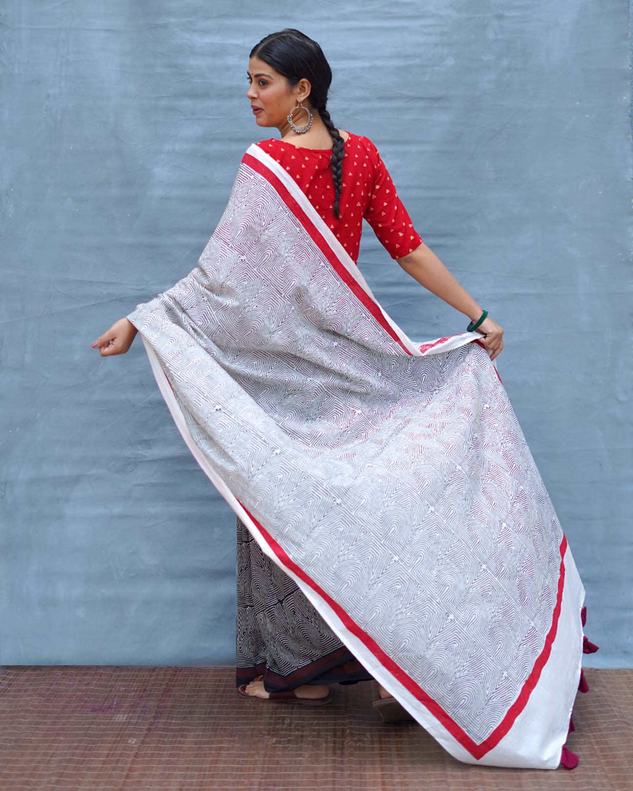 Vintage Poem Black & White Handblock Print Cotton Saree - M&M