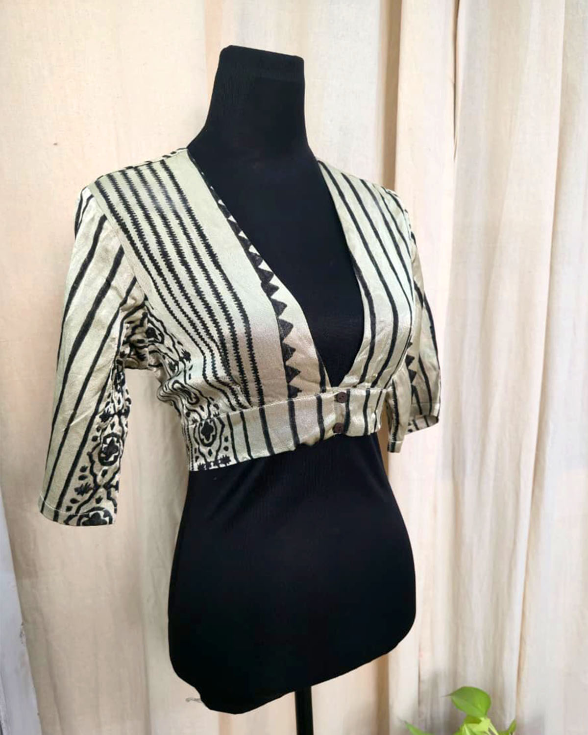 Zariya White Mashru Silk Blouse - Love Despite