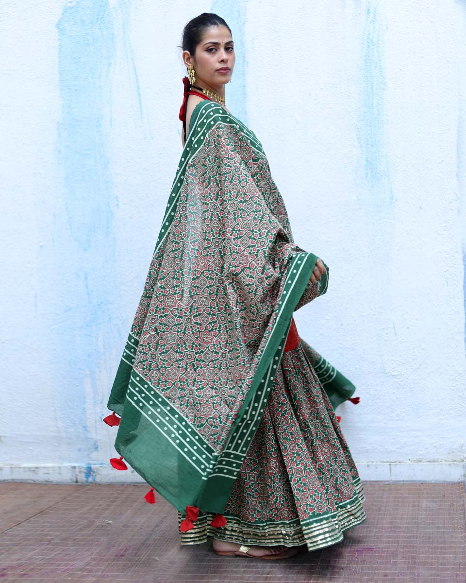 Umeed Green Handblock Print Cotton Dupatta - RSH