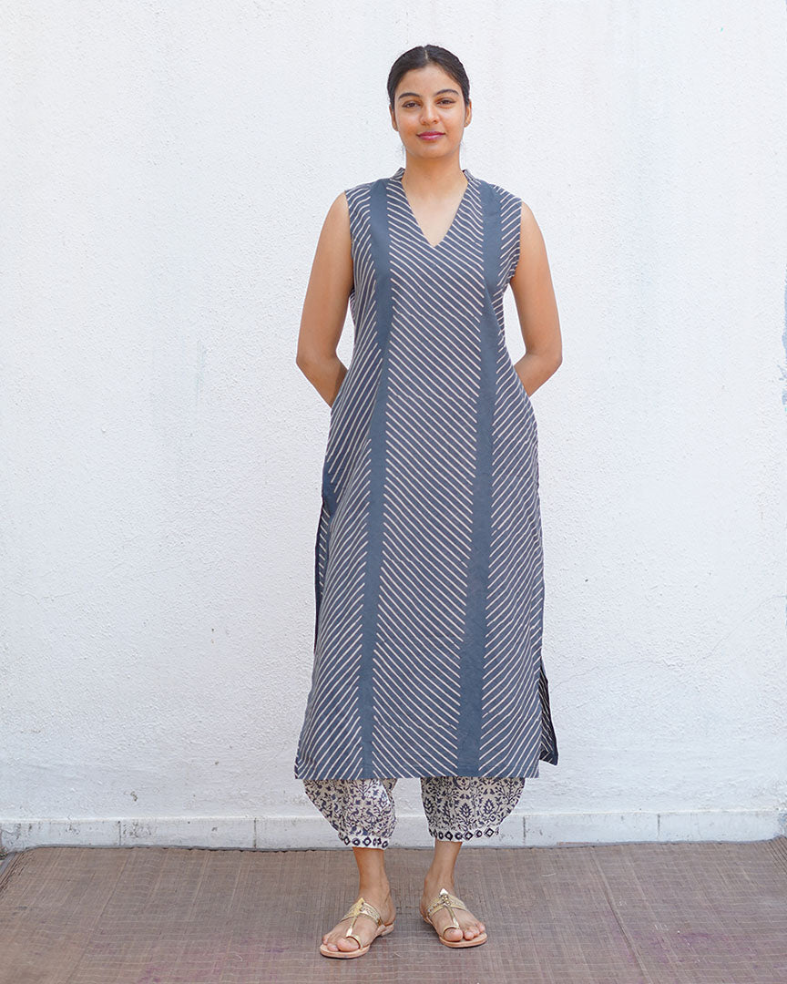 Cloud Kiss Grey Block Printed Kurti - BMS