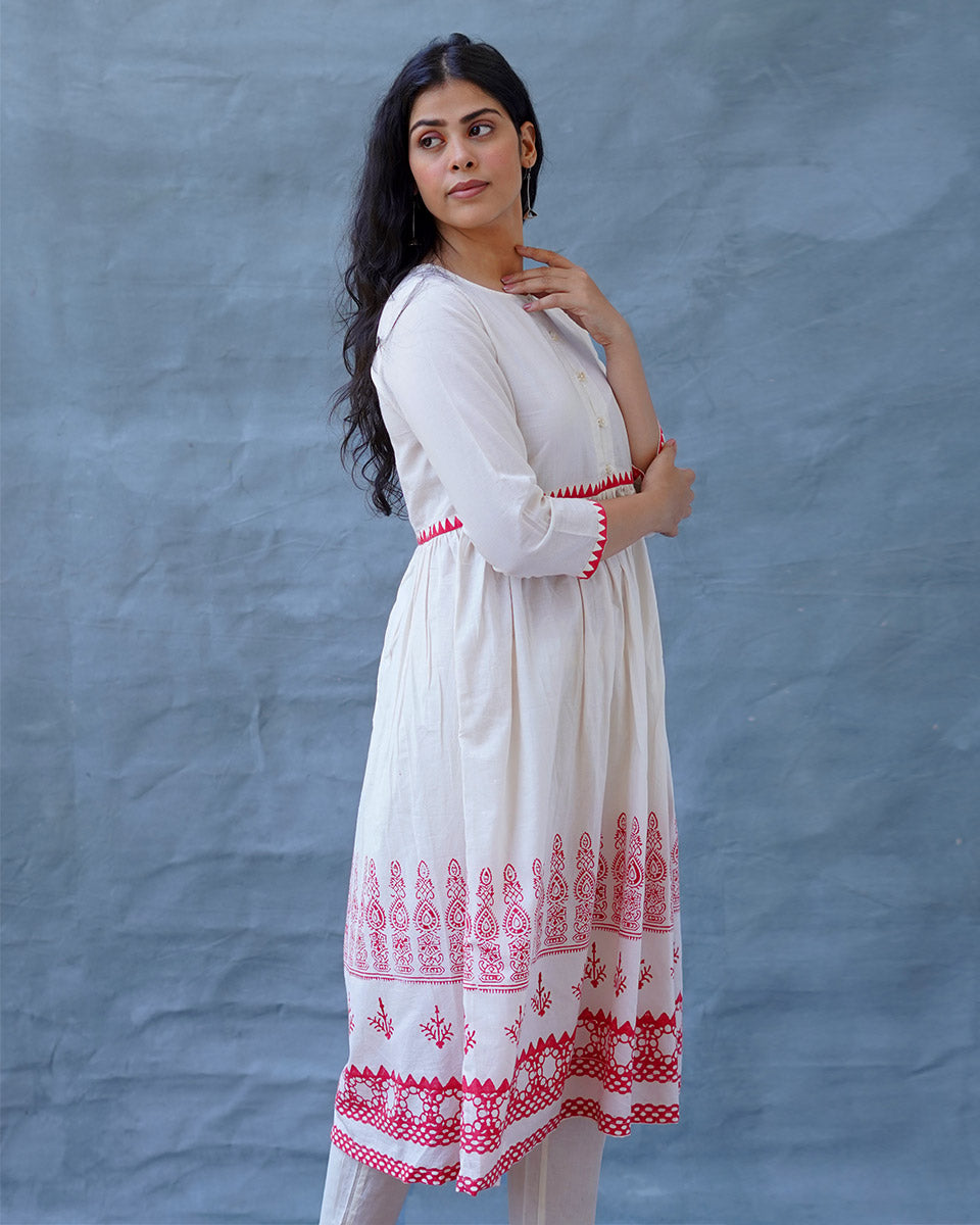 Zubeira Blockprinted Cotton Kurta Set - BGVL
