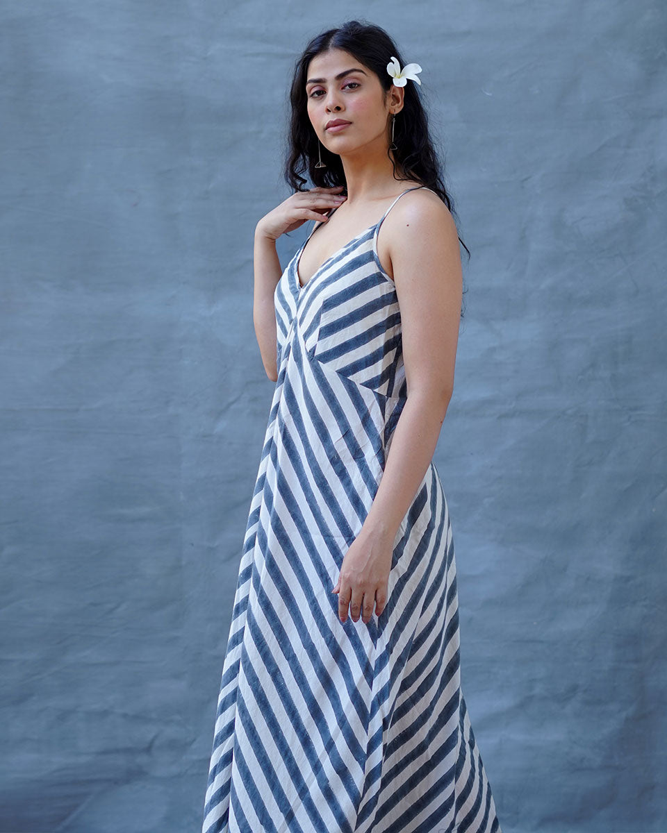 Cloud Kiss Grey Block Printed Dress - BMS