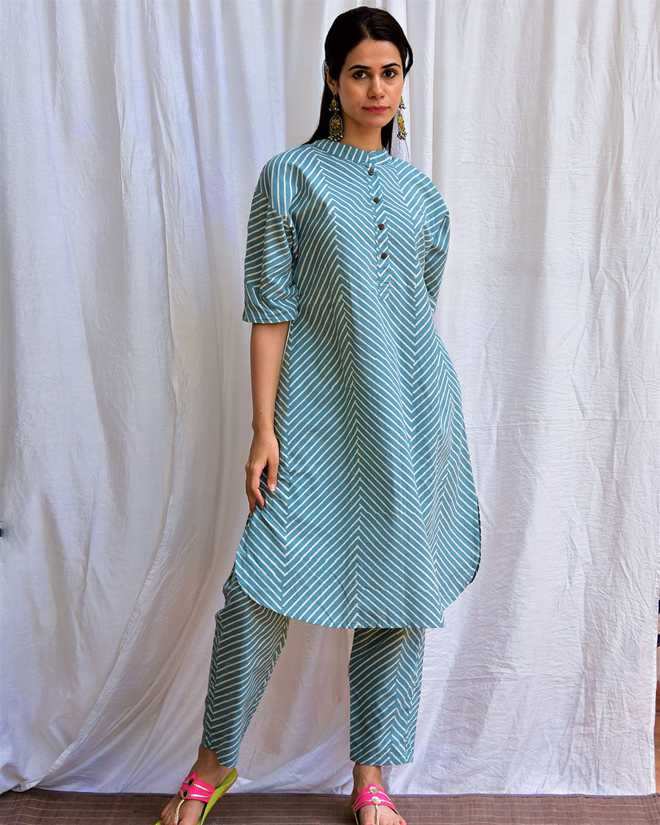 Above The Skies Handblockprinted Cotton Kurta Set Of 2-Sor