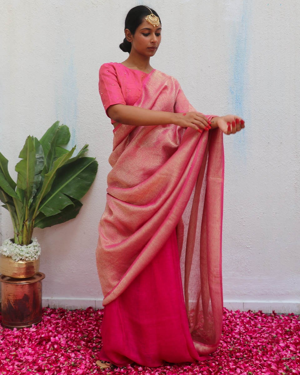 Ojaswee Handwoven Linen Zari Saree - Eknoor