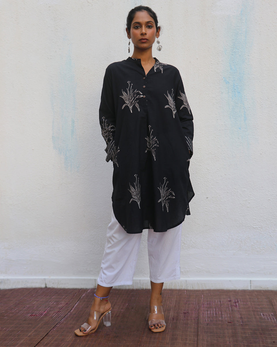 Kurtis | Kurtis Design | Kurti designs for women | Kurtis tops for women | Kurti new design | Chidiyaa