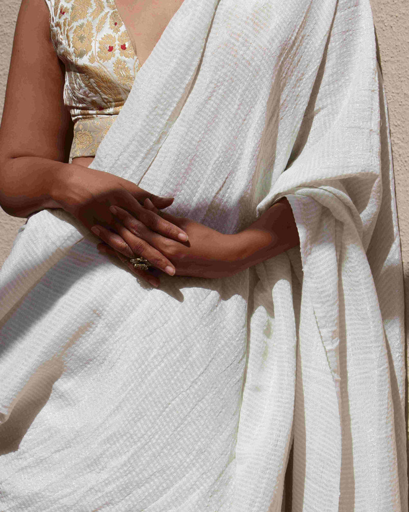 Parna White Handwoven Linen Zari Saree - TOG