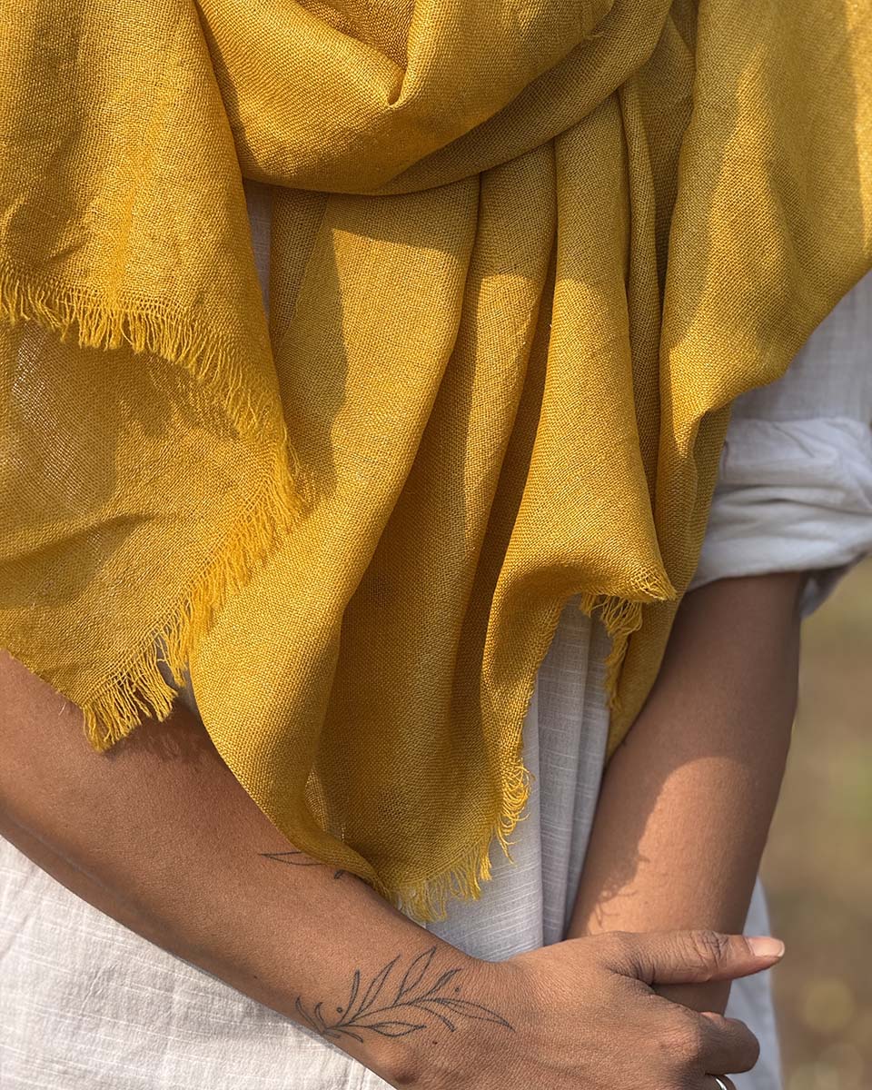 Honeyed Hearth Pure Wool Zari Shawl