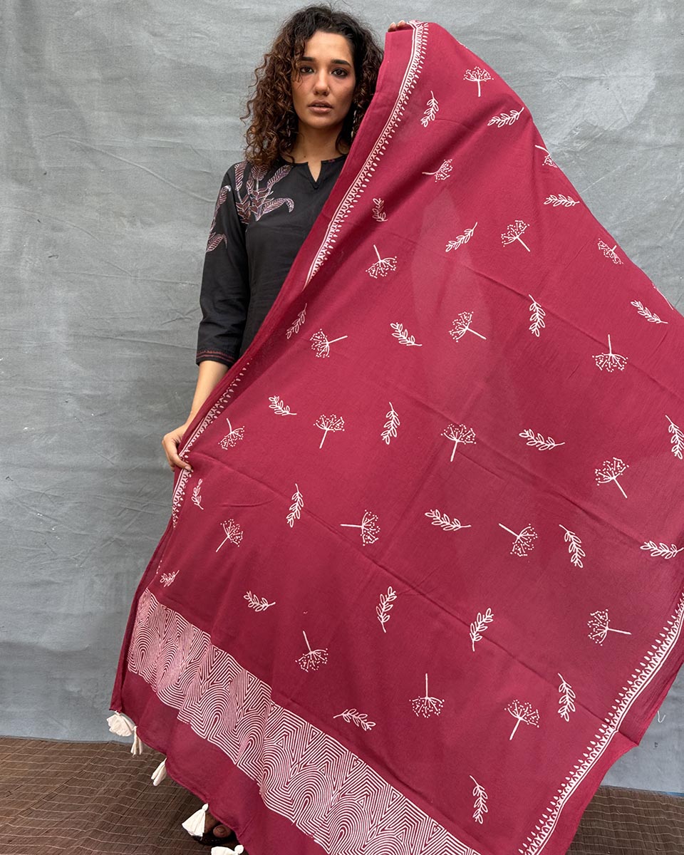 Flicker of Fireflies Blockprinted Cotton Dupatta