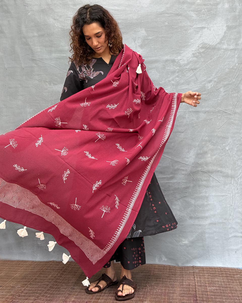 Flicker of Fireflies Blockprinted Cotton Dupatta