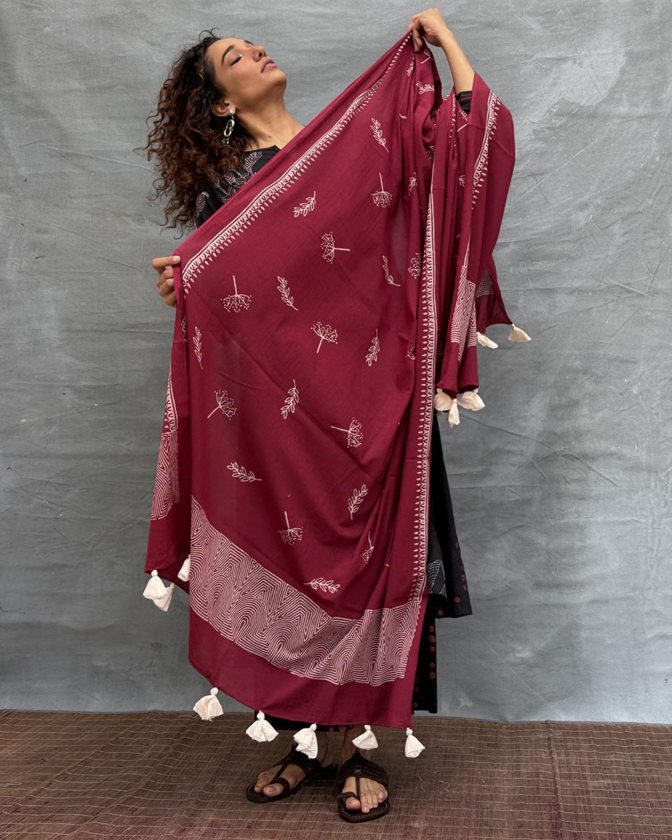 Flicker of Fireflies Blockprinted Cotton Dupatta