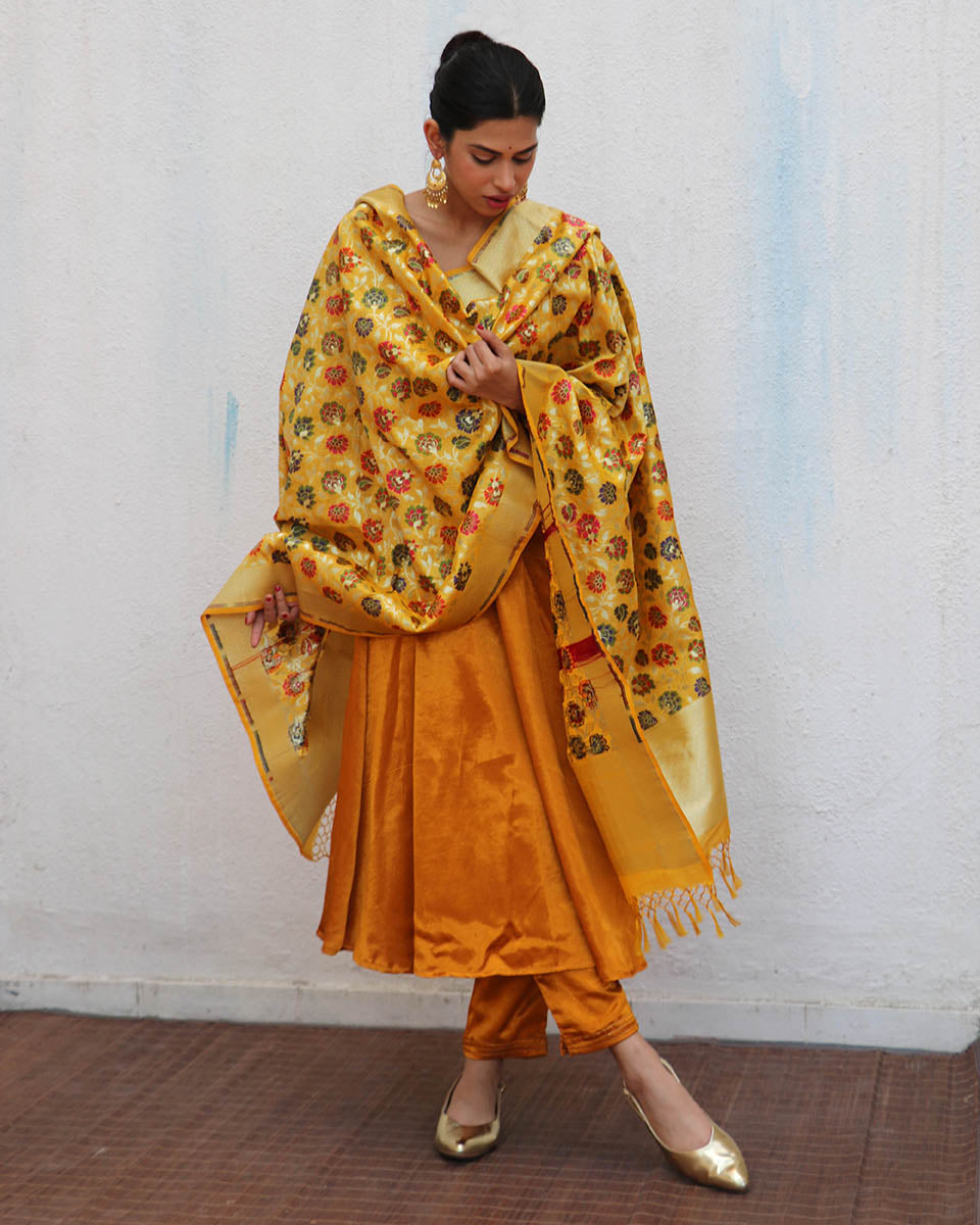 Ibadat Handwoven Banarasi Kimkhab Brocade Dupatta