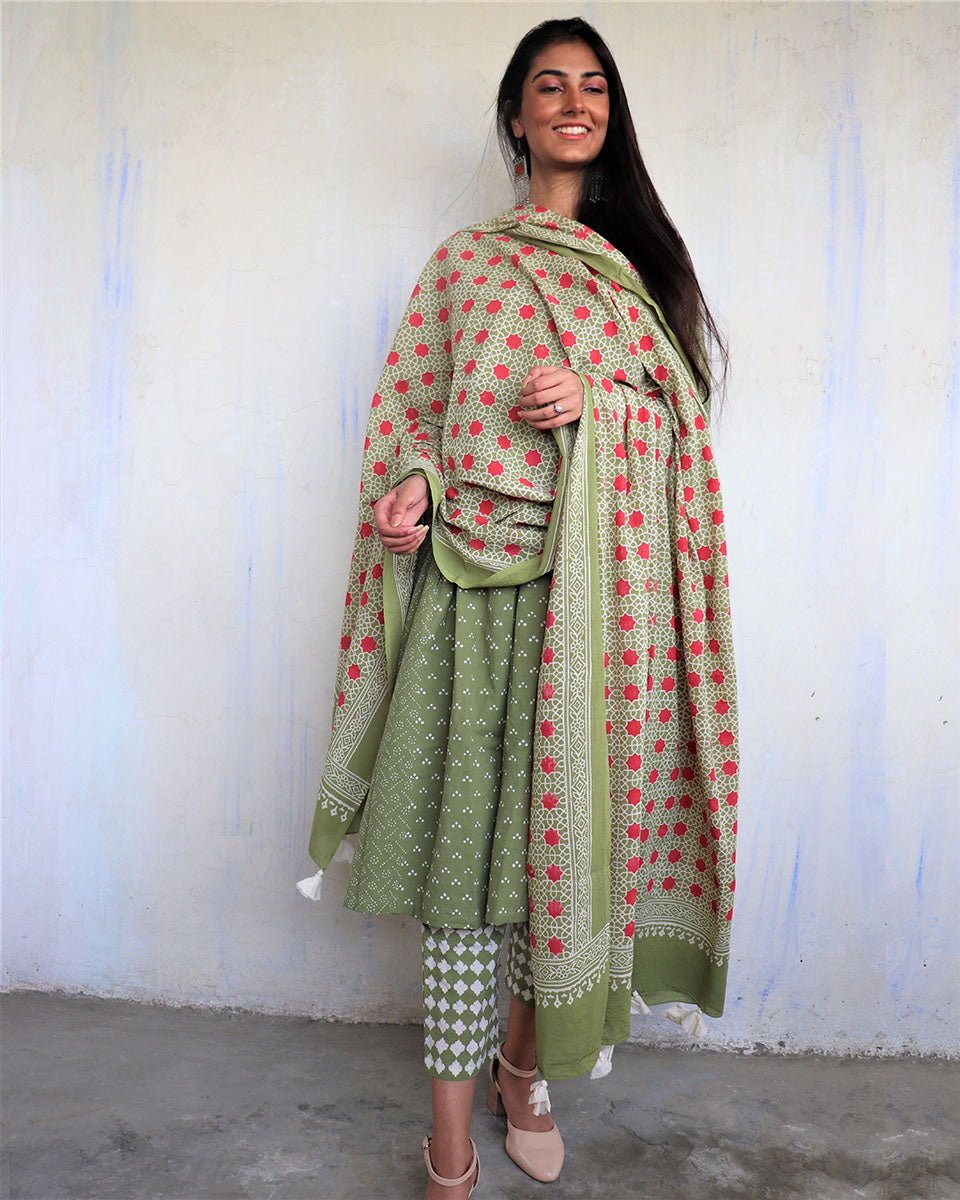 Olive Green Pure Cotton Blockprinted Dupatta-Ajooni