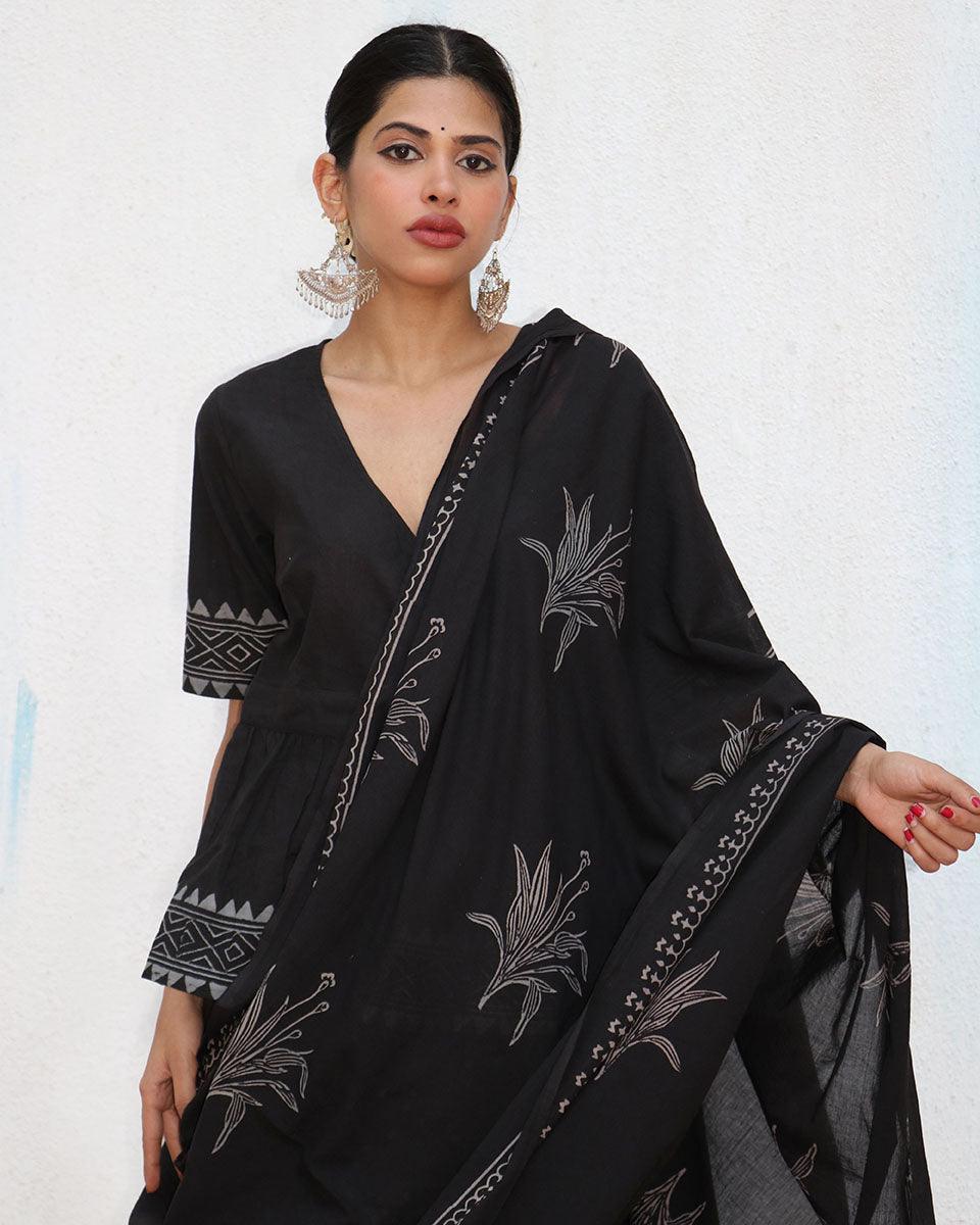 Isla Blockprinted Cotton Saree  - NOMAD