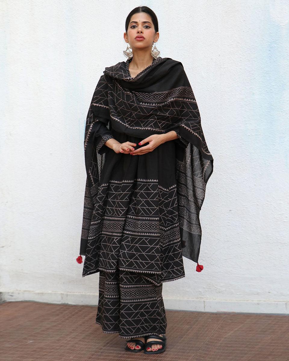 Saadiyah Blockprinted Cotton Dupatta - NOMAD