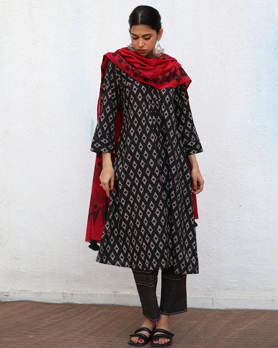 Marley Blockprinted Cotton Dupatta - NOMAD