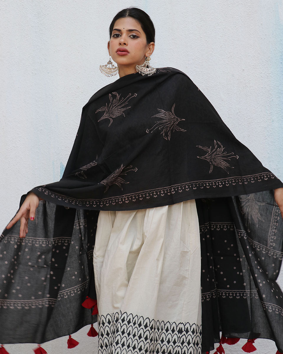 Mareesha Blockprinted Cotton Dupatta - NOMAD