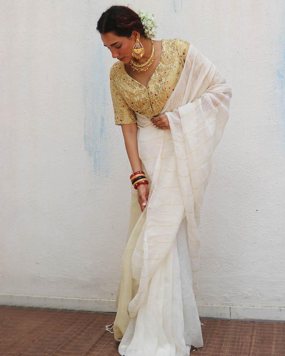 Ammini Handwoven Linen Zari Saree - Onam