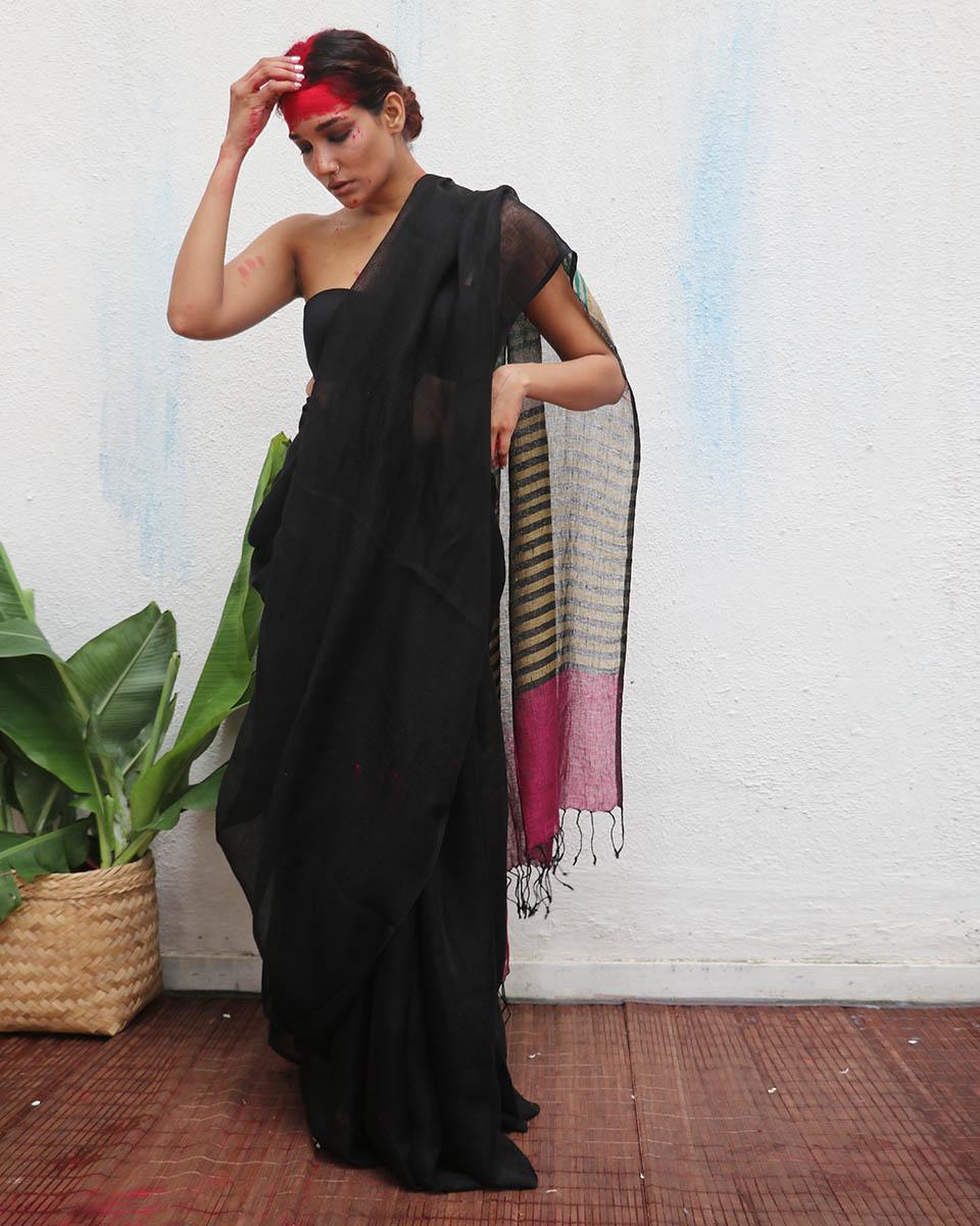 Vajrangi Handwoven Linen Saree - Kaali