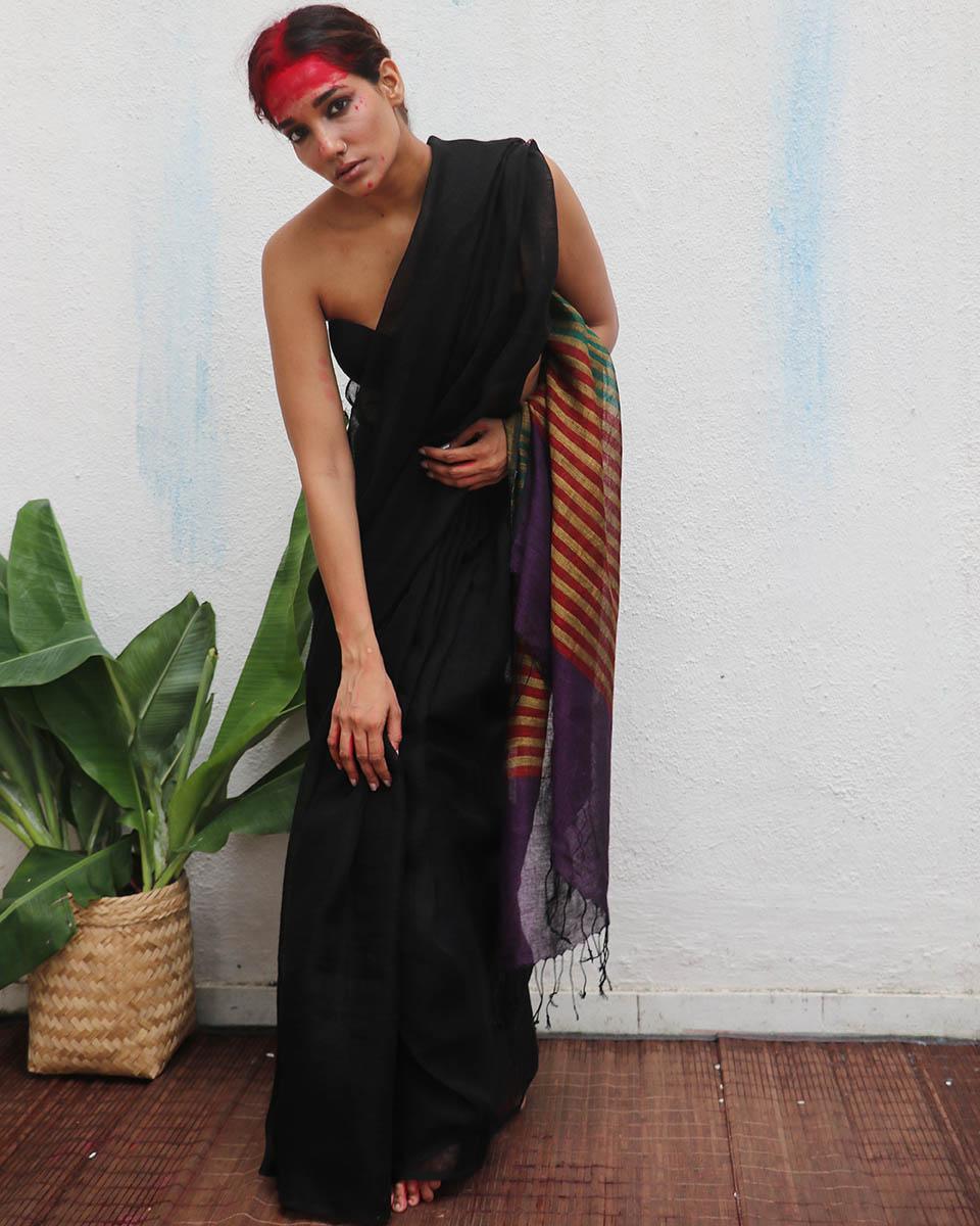 Devakanya Handwoven Linen Saree - Kaali