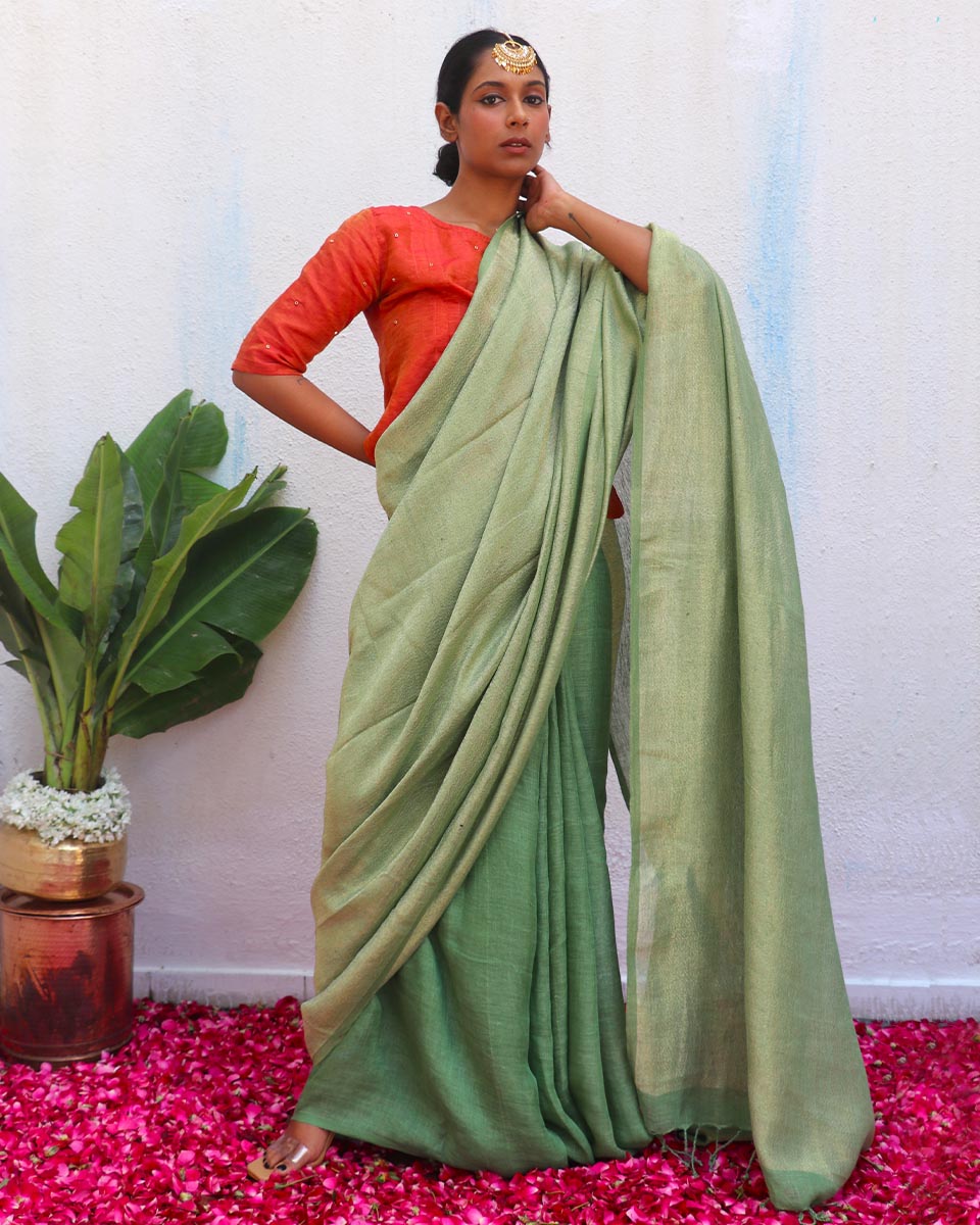 Ishya Handwoven Linen Zari Saree - Eknoor