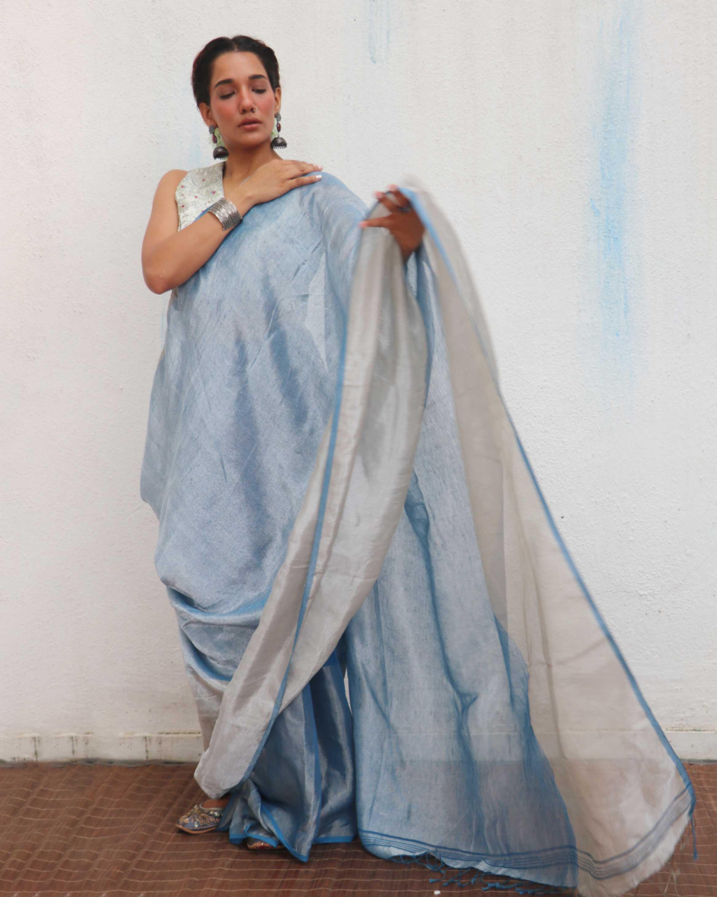 Mazha Handwoven Linen Zari Saree - Jheel