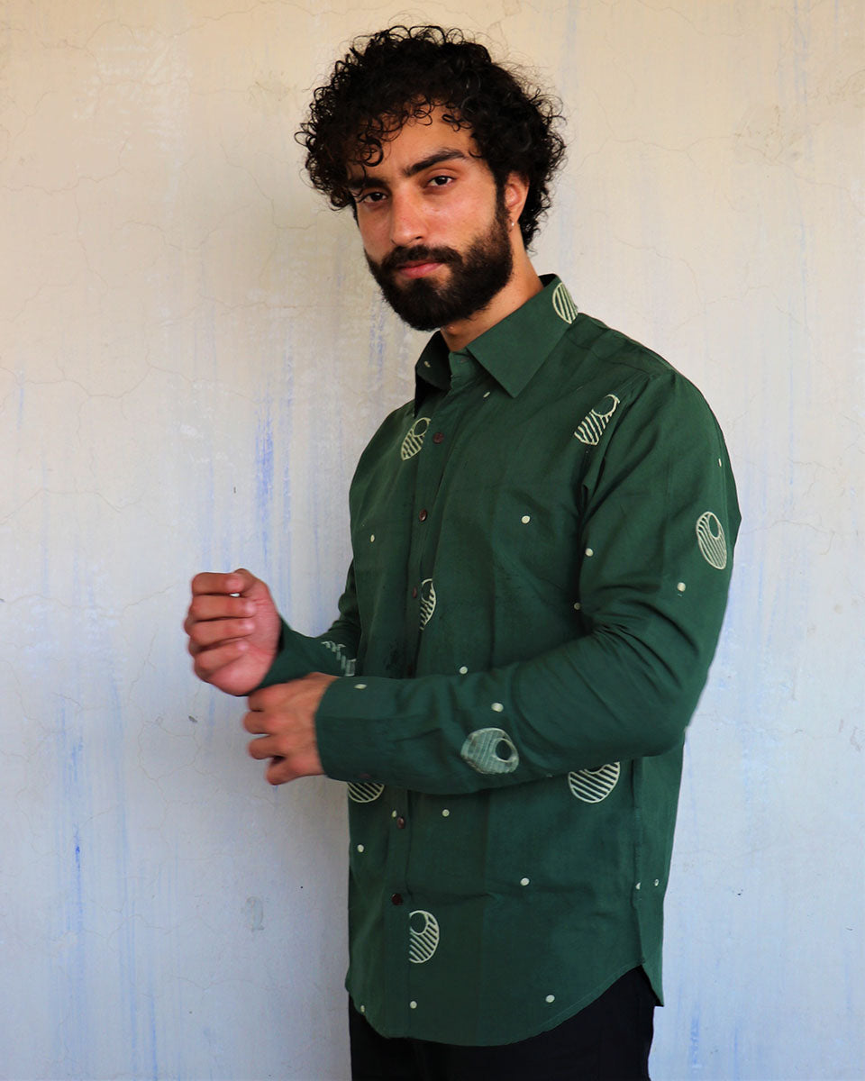 Cotton shirts for men, printed shirts for men, casual shirts for men, stylish shirts for men, designer shirts for men, geometric printed shirts, full sleeve shirt for men, button down shirts for men