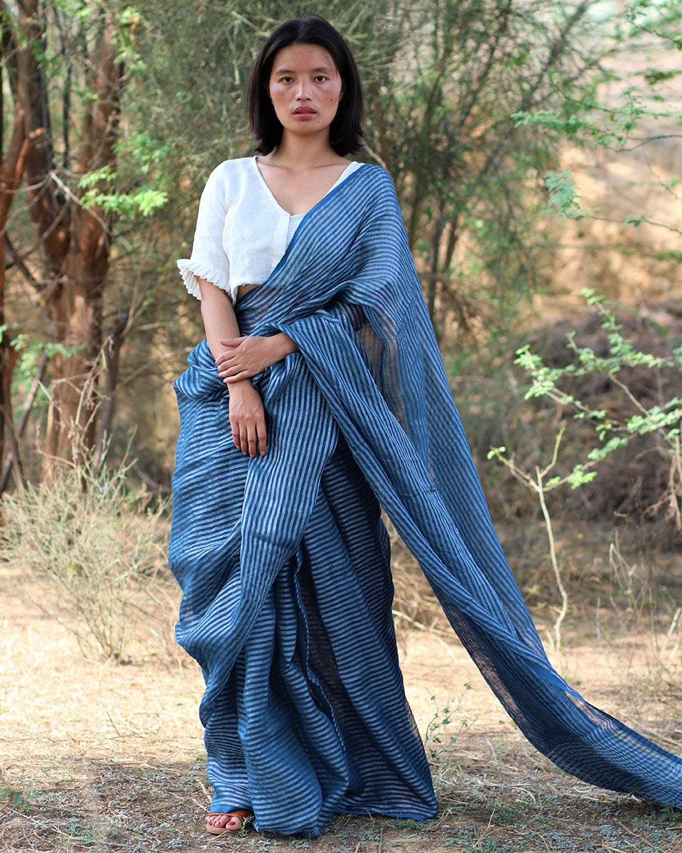 Silviane Handwoven And Hands-Spun Linen Zari Saree