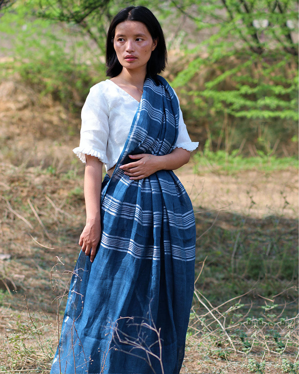 Nyala Handwoven And Hands-Spun Linen Zari Saree
