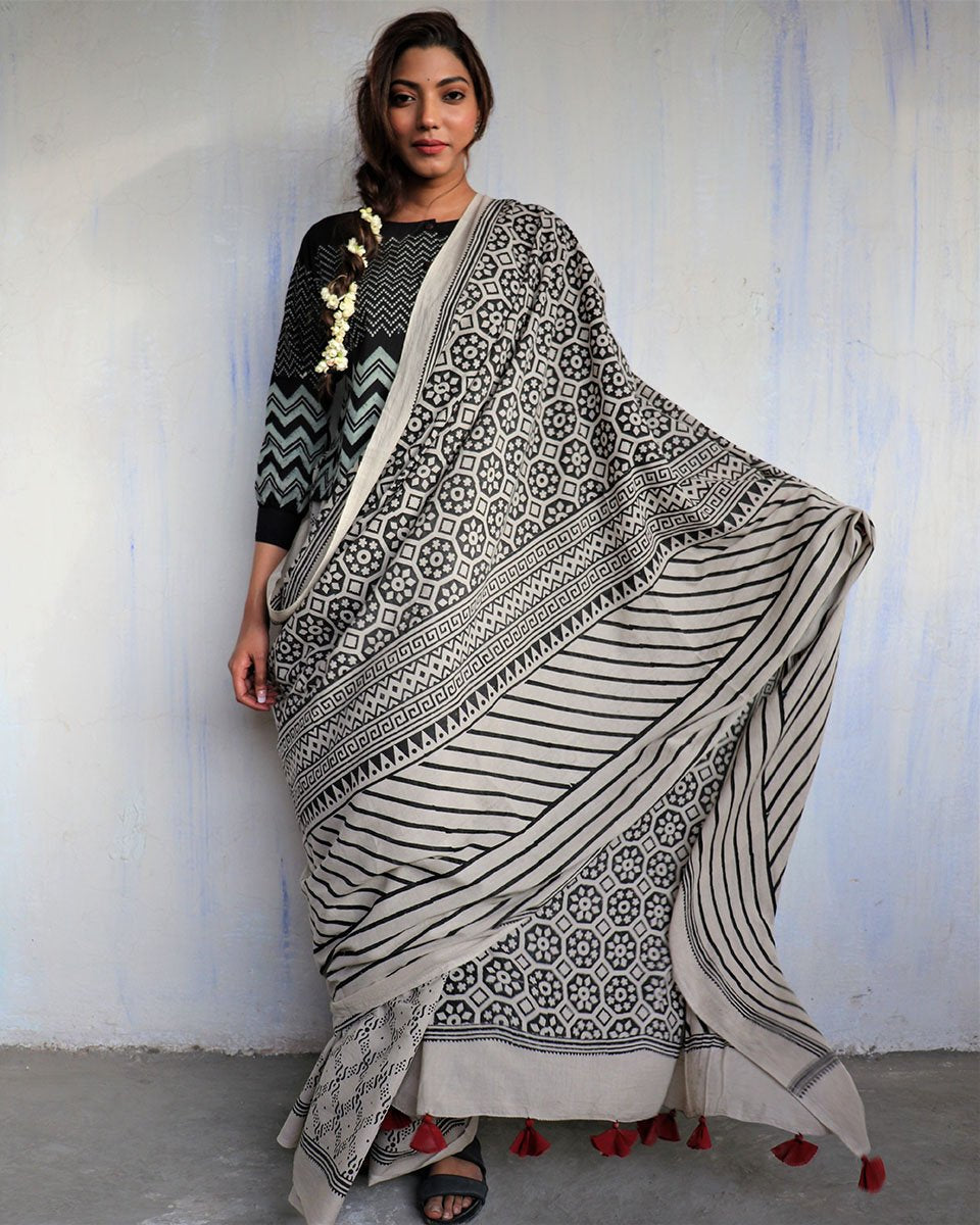 Ivory Black Blockprinted Cotton Mul Saree - God