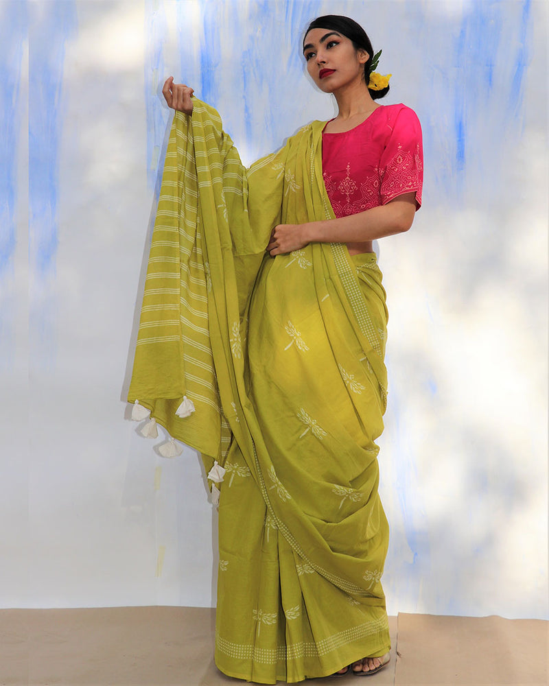 Cotton sarees | Cotton mul mul saree | Cotton saree for women | ChidiyaaCotton sarees | Cotton mul mul saree | Cotton saree for women | Chidiyaa