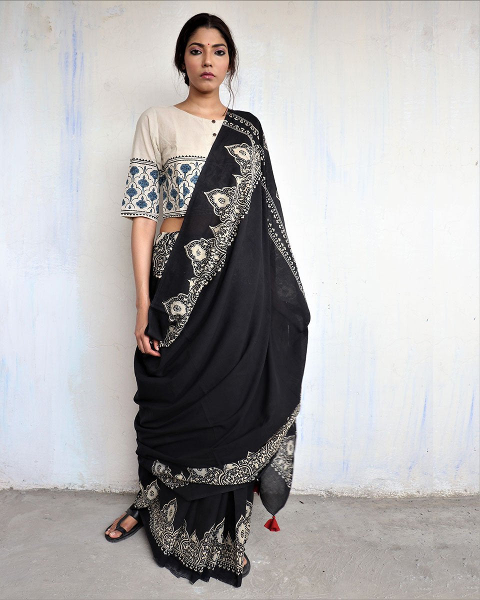 Black Cotton Saree | mul mul cotton saree | Cotton saree online | Black Saree Cotton | Chidiyaa