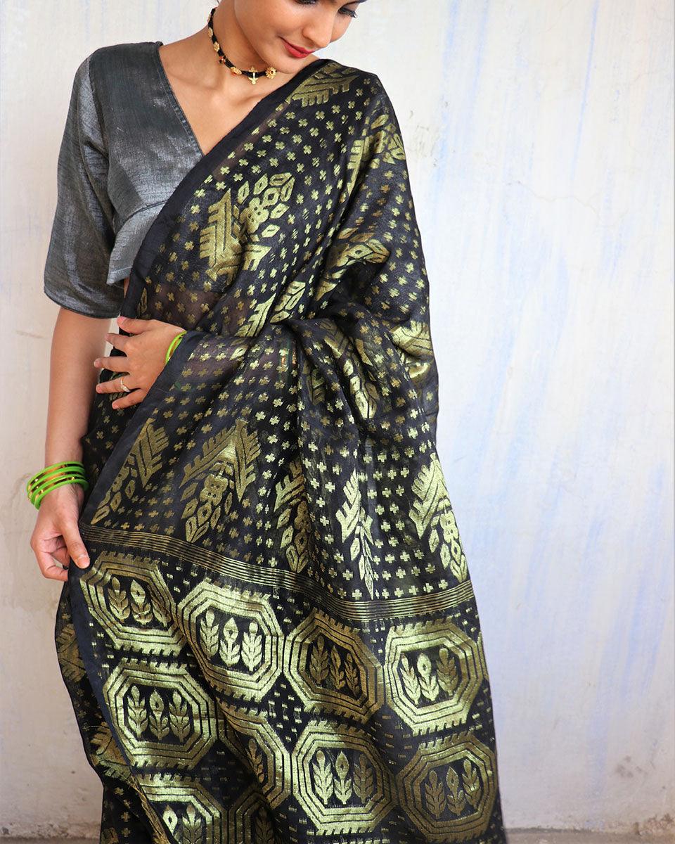 Jharna Handwoven Jamdani Saree-Shringaar