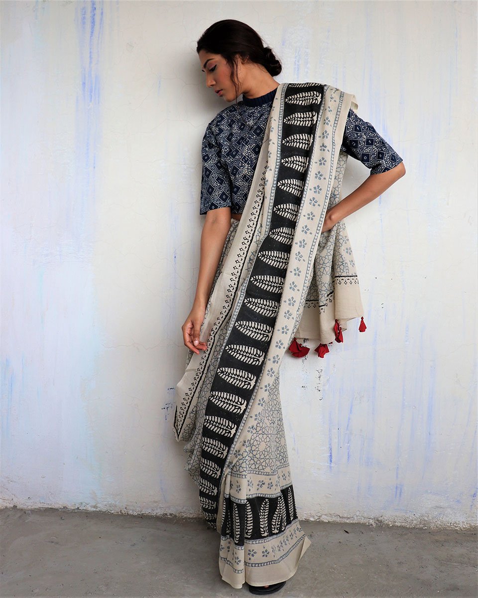 Black Cotton Saree | mul mul cotton saree | Cotton saree online | Black Saree Cotton | Chidiyaa