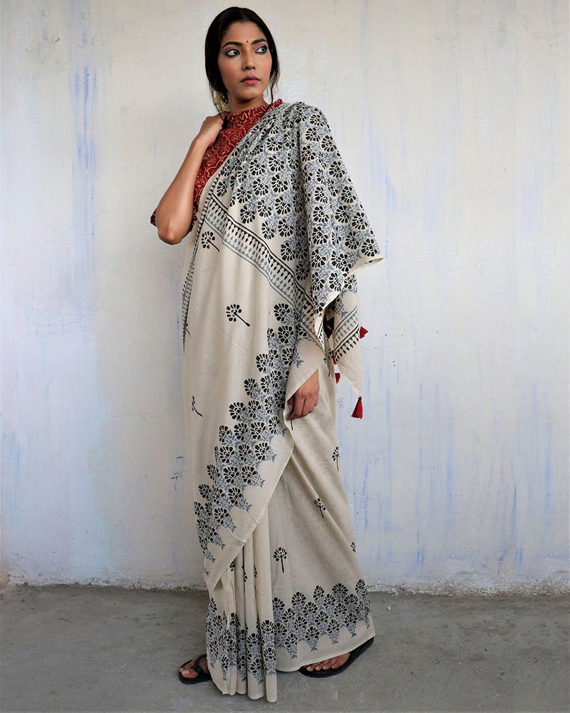 Buy Ivory Block Printed Cotton Mul Saree | Chidiyaa – Chidiyaa