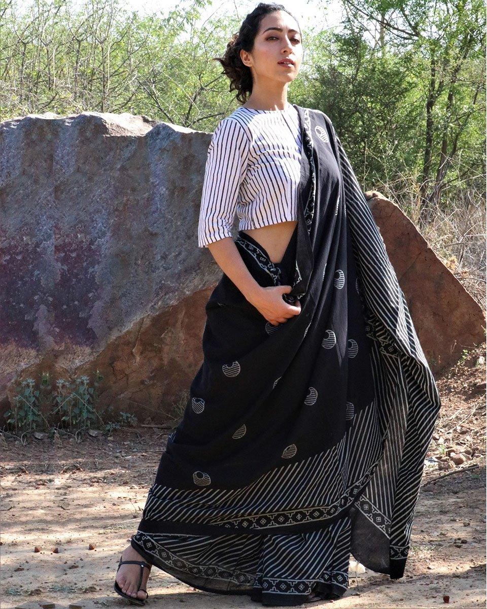 Black Cotton Saree | mul mul cotton saree | Cotton saree online | Black Saree Cotton | Chidiyaa